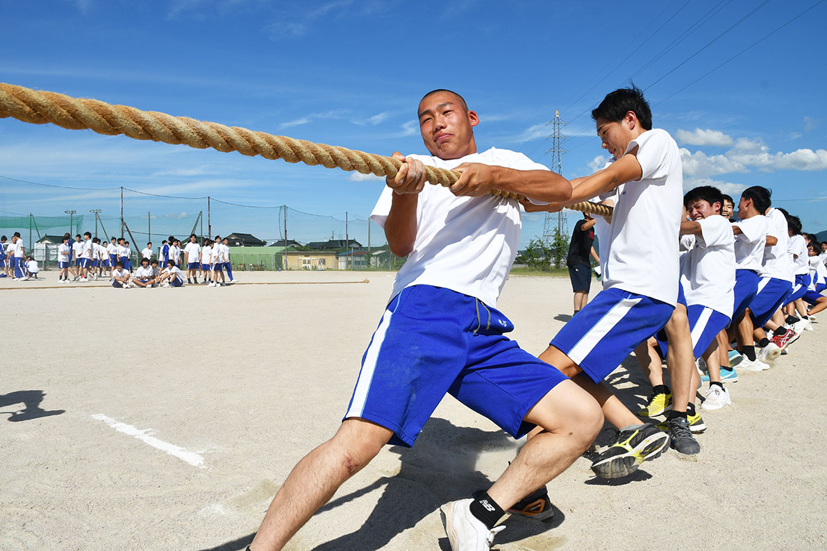 綱引き予選 | 学校法人 米子永島学園 米子松蔭高等学校